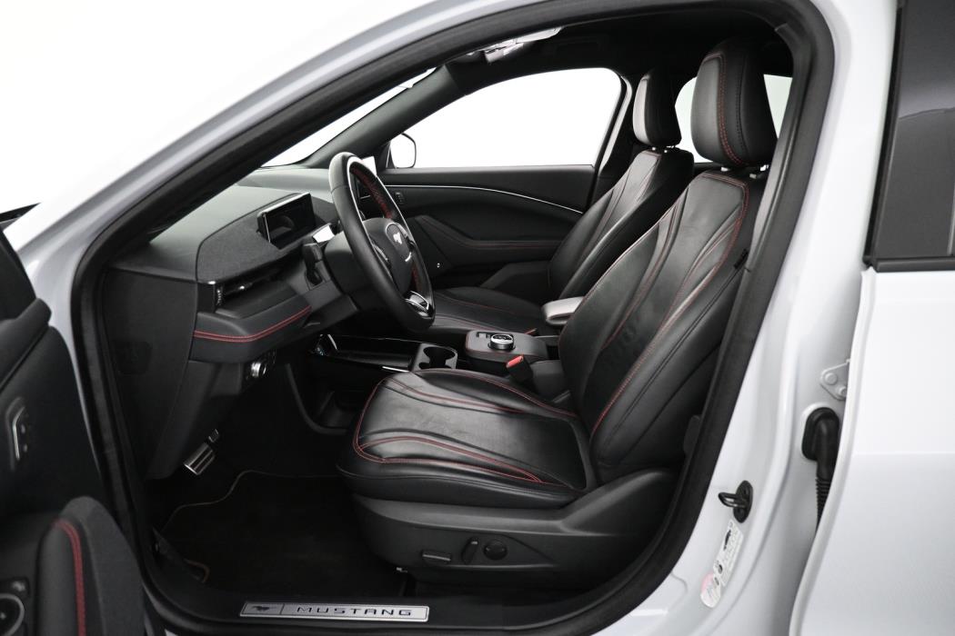 FORD Mustang Mach-E 2022