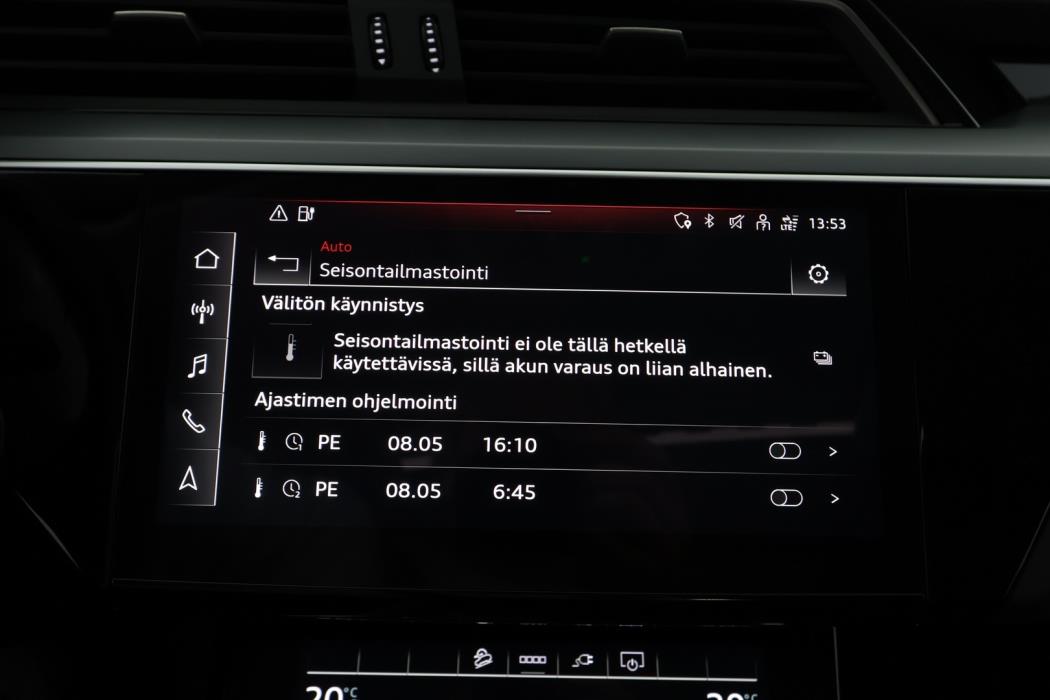 AUDI e-tron 2022