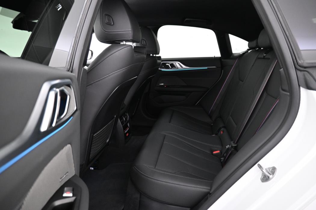 BMW i4 2024