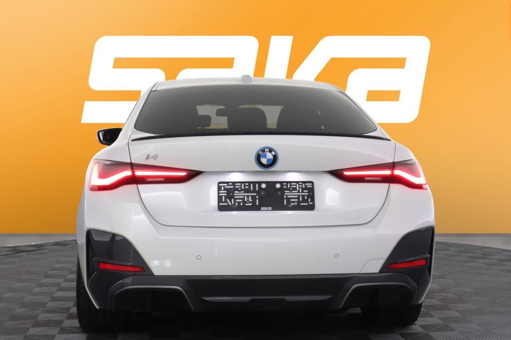 BMW i4 2024
