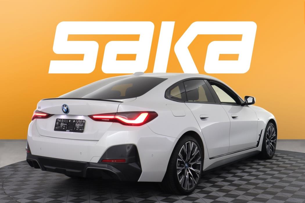 BMW i4 2024