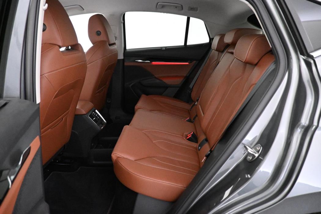 SKODA Enyaq 2024