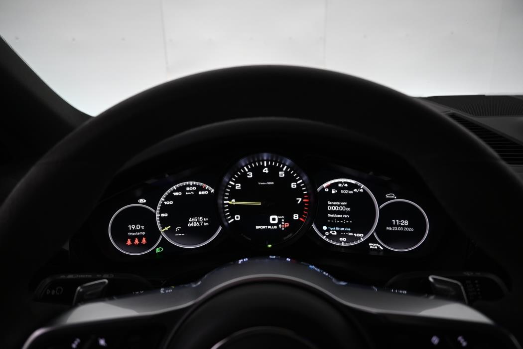 PORSCHE Cayenne 2023
