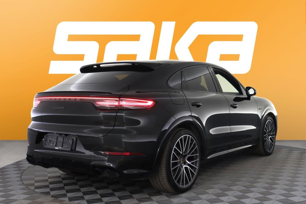 PORSCHE Cayenne 2023