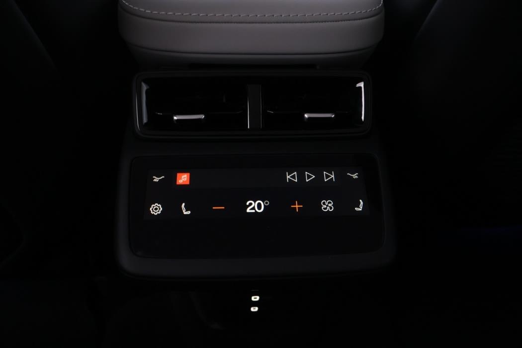 POLESTAR 4 2026