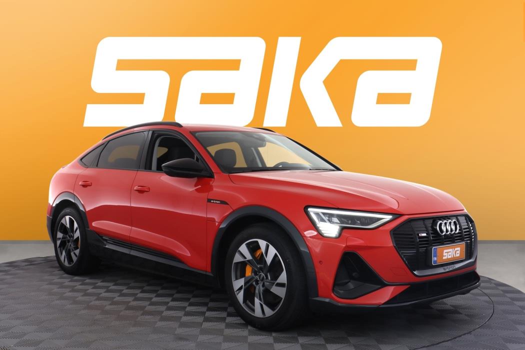 AUDI e-tron 2022