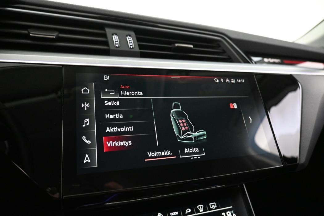 AUDI e-tron 2022