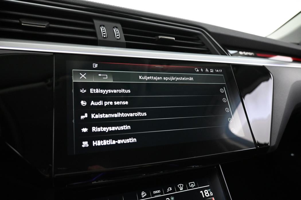 AUDI e-tron 2022