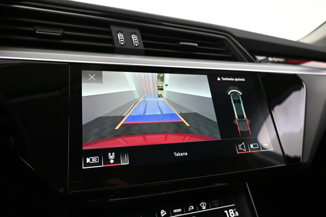 AUDI e-tron 2022