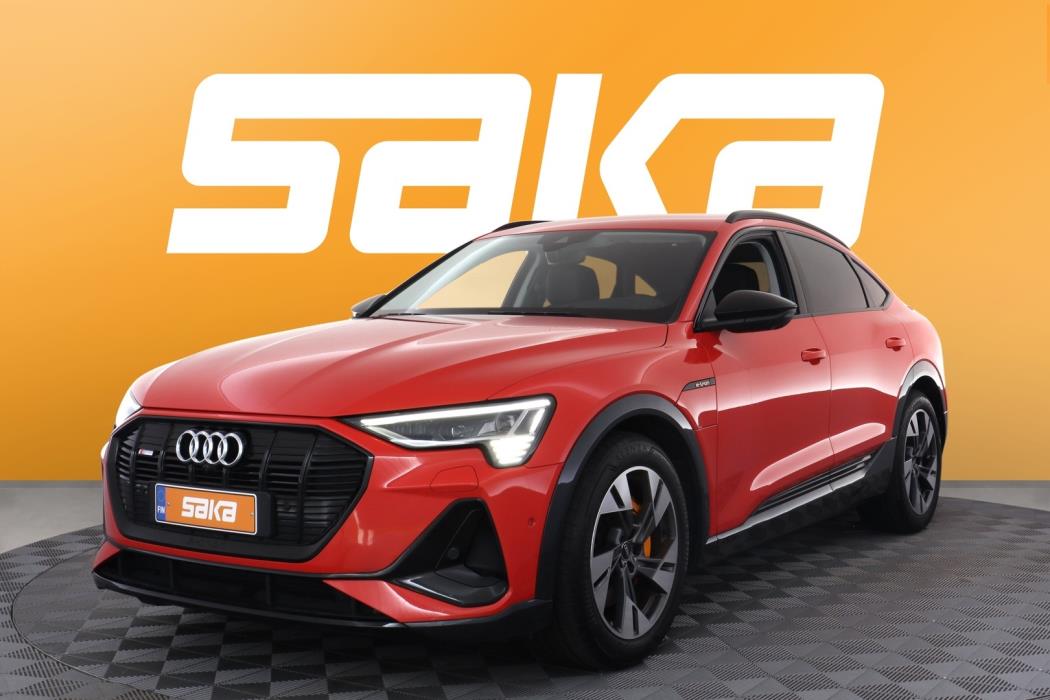 AUDI e-tron 2022