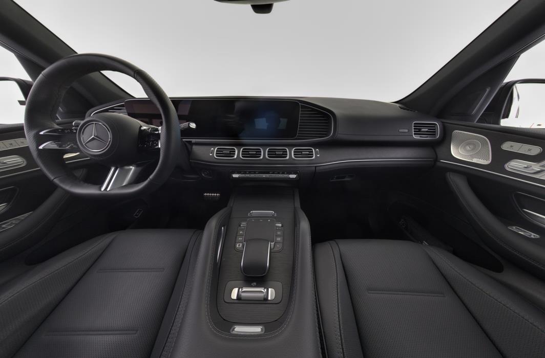 MERCEDES-BENZ GLE 2025