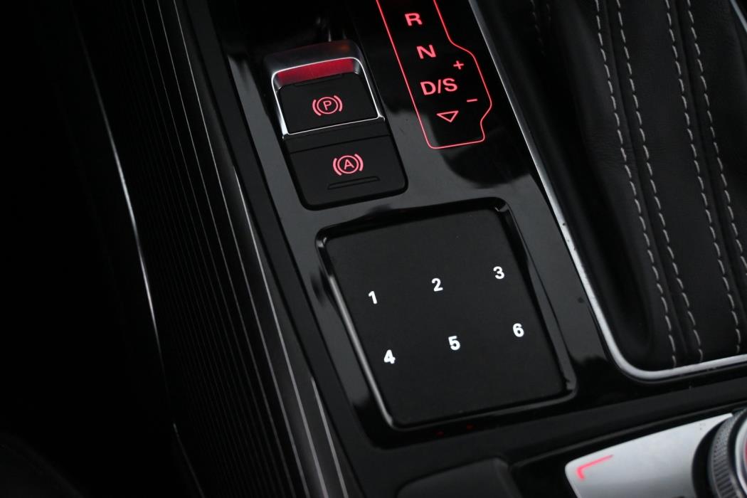 AUDI A6 2015
