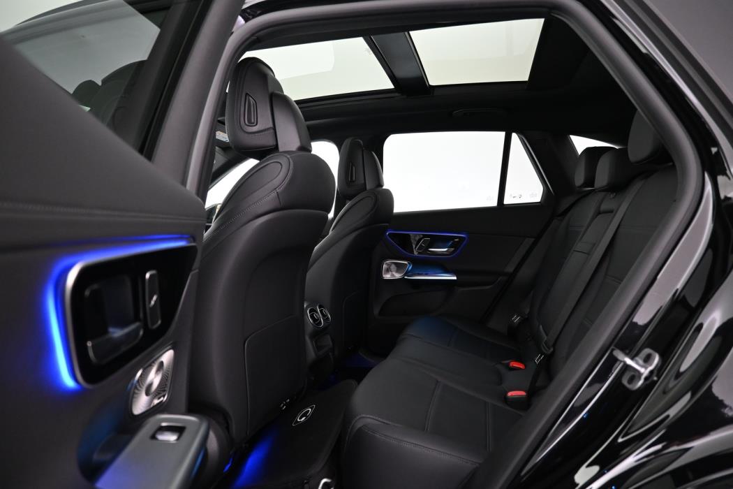 MERCEDES-BENZ GLC 2023