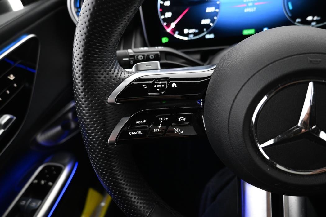 MERCEDES-BENZ GLC 2023