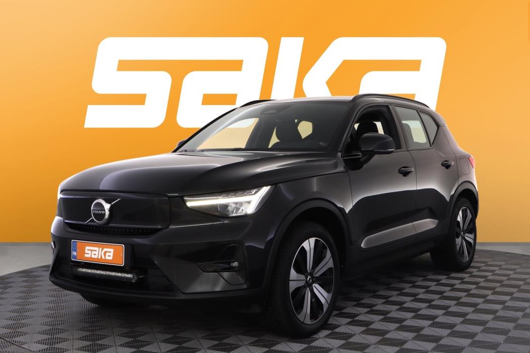 VOLVO XC40 2023