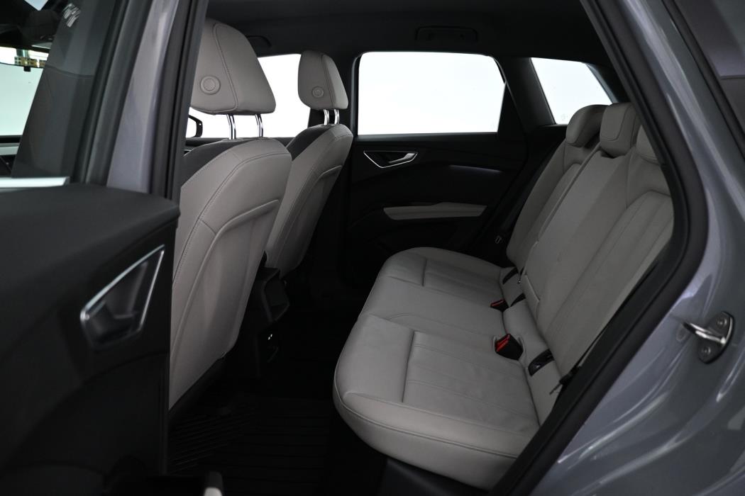 AUDI Q4 e-tron 2023