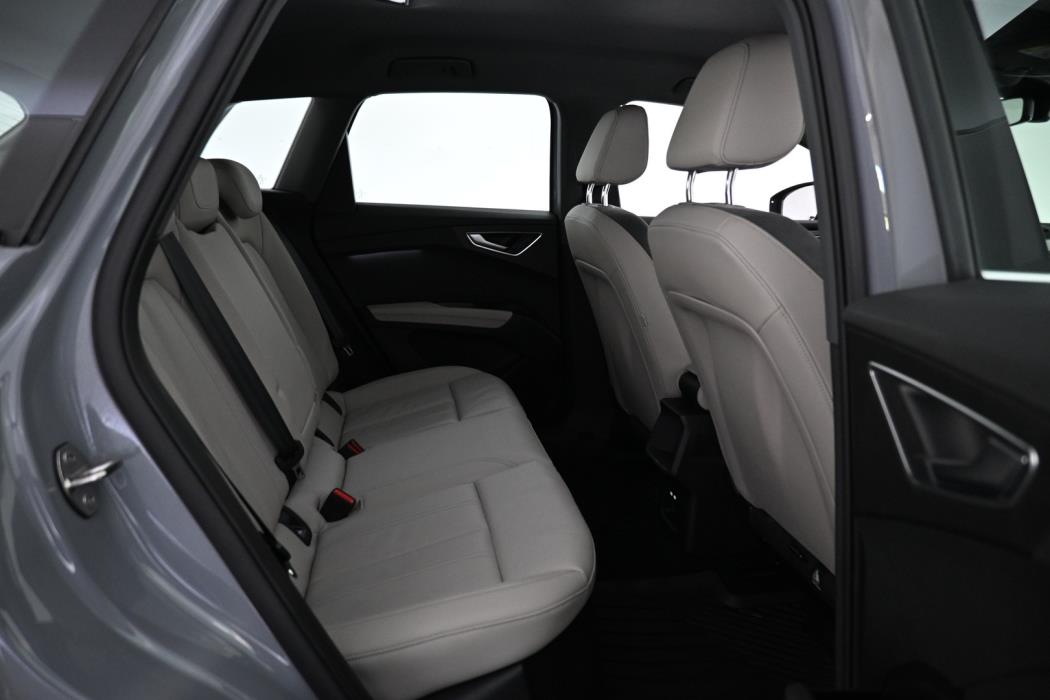 AUDI Q4 e-tron 2023