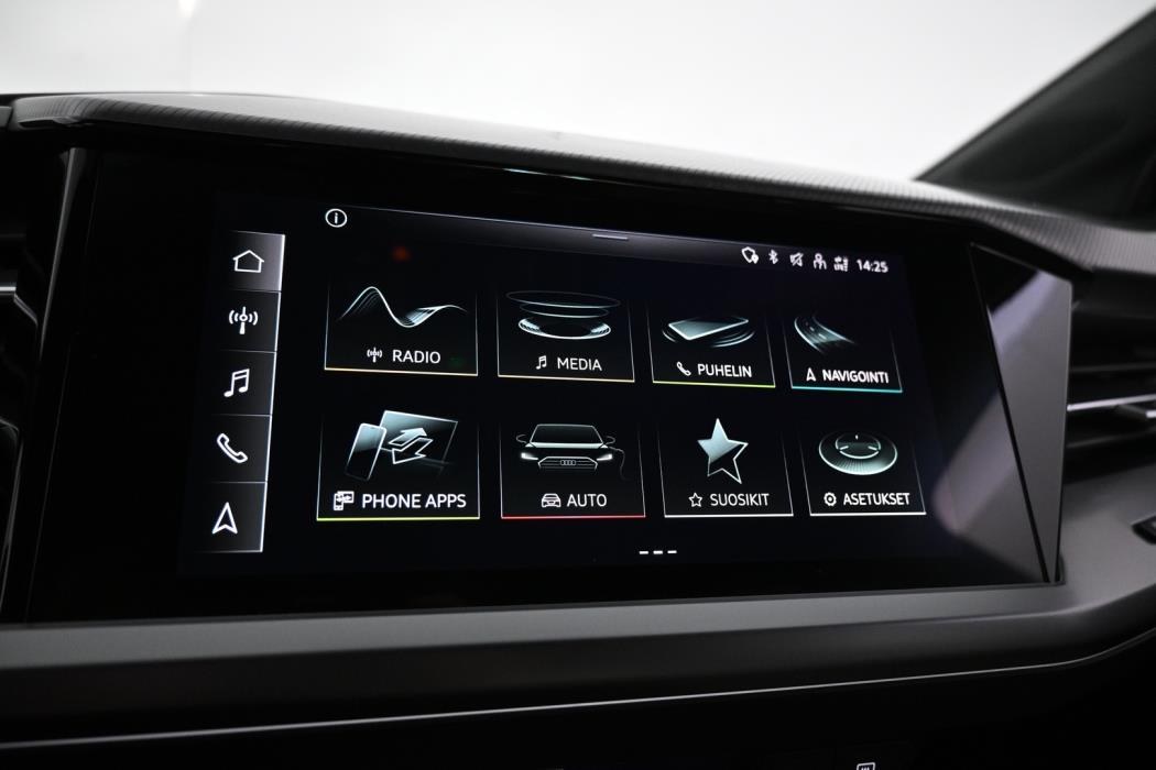 AUDI Q4 e-tron 2023