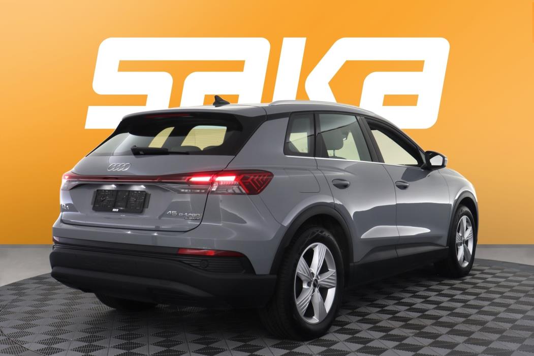 AUDI Q4 e-tron 2023