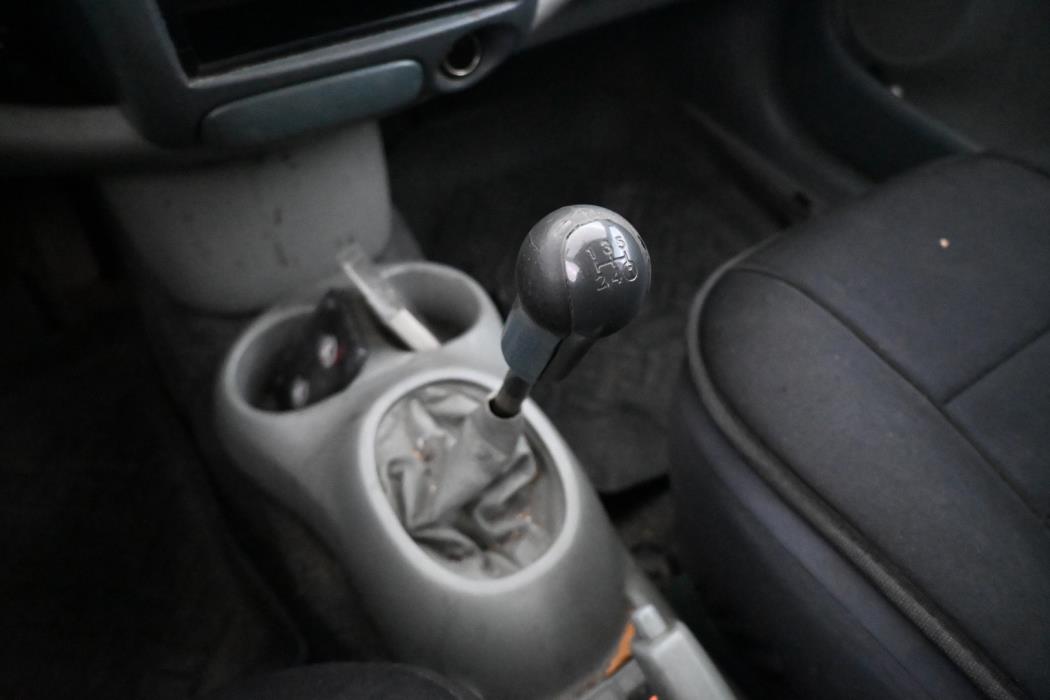 TOYOTA Yaris 1999