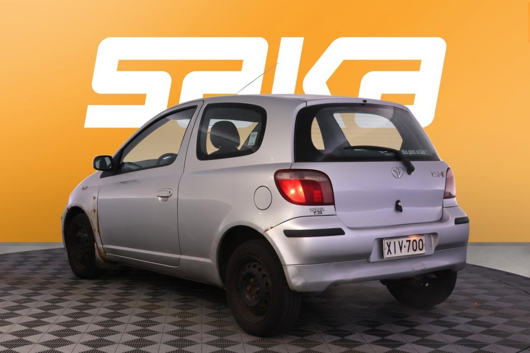TOYOTA Yaris 1999