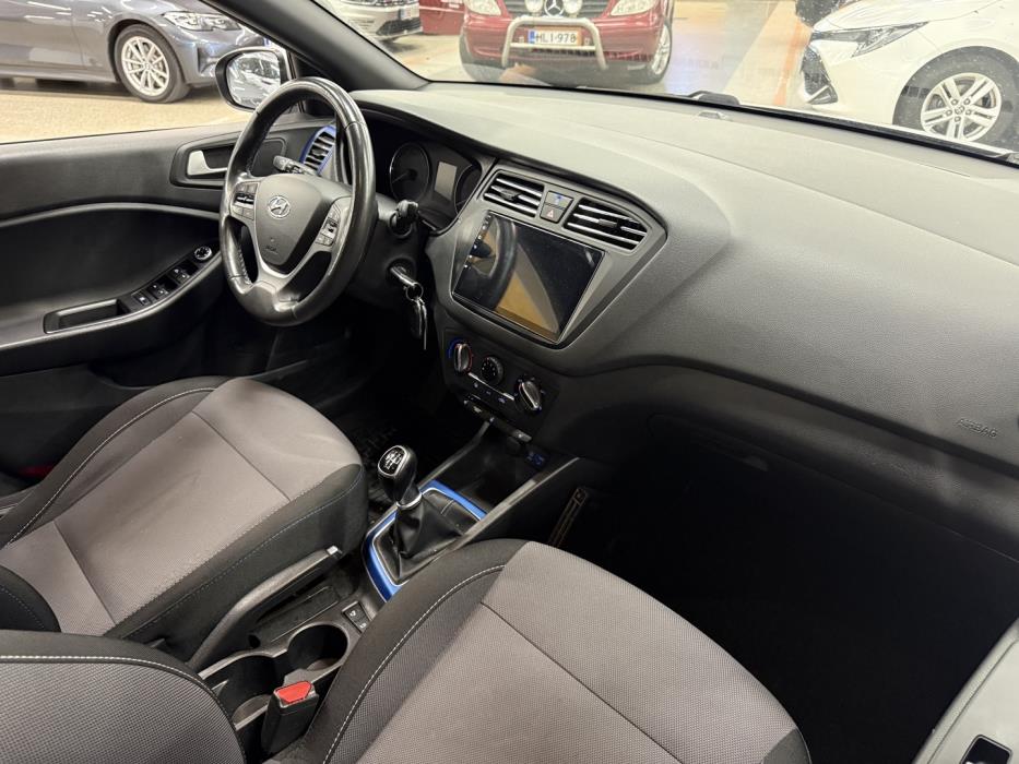 HYUNDAI I20 2017