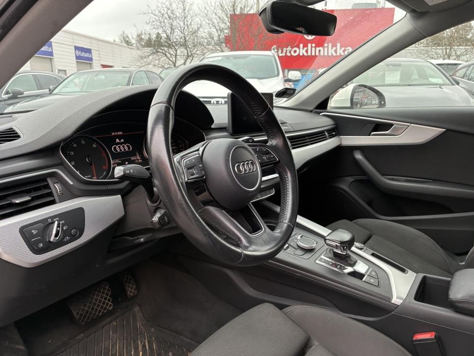AUDI A4 2017