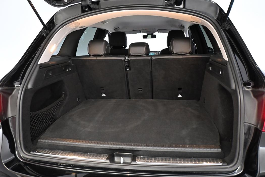 MERCEDES-BENZ GLC 2022