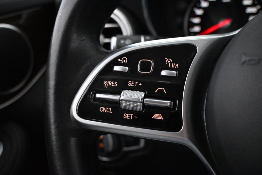 MERCEDES-BENZ GLC 2022