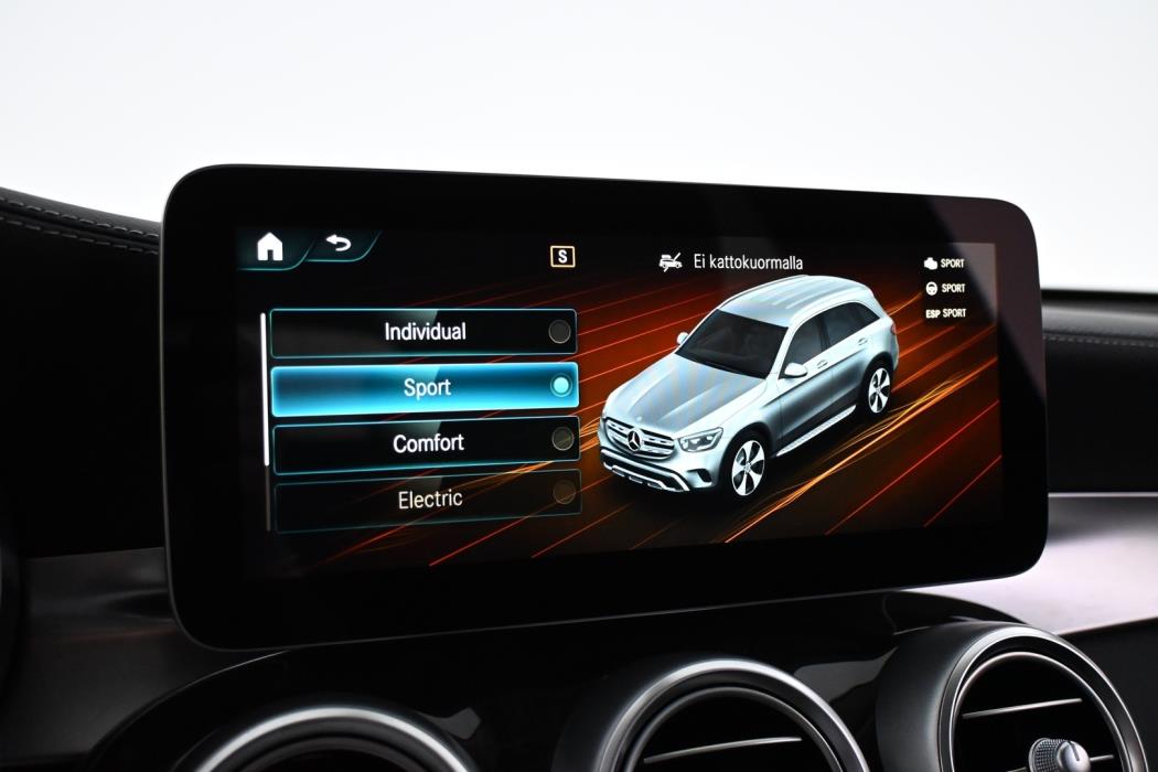 MERCEDES-BENZ GLC 2022