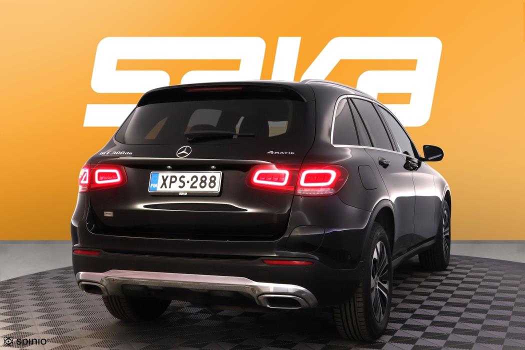 MERCEDES-BENZ GLC 2022