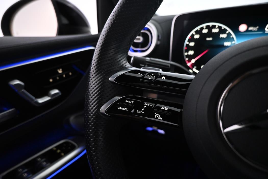 MERCEDES-BENZ GLC 2024