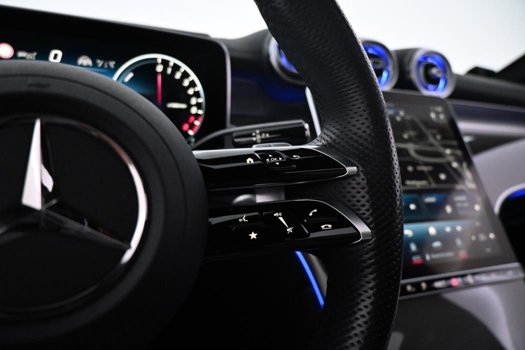 MERCEDES-BENZ GLC 2024