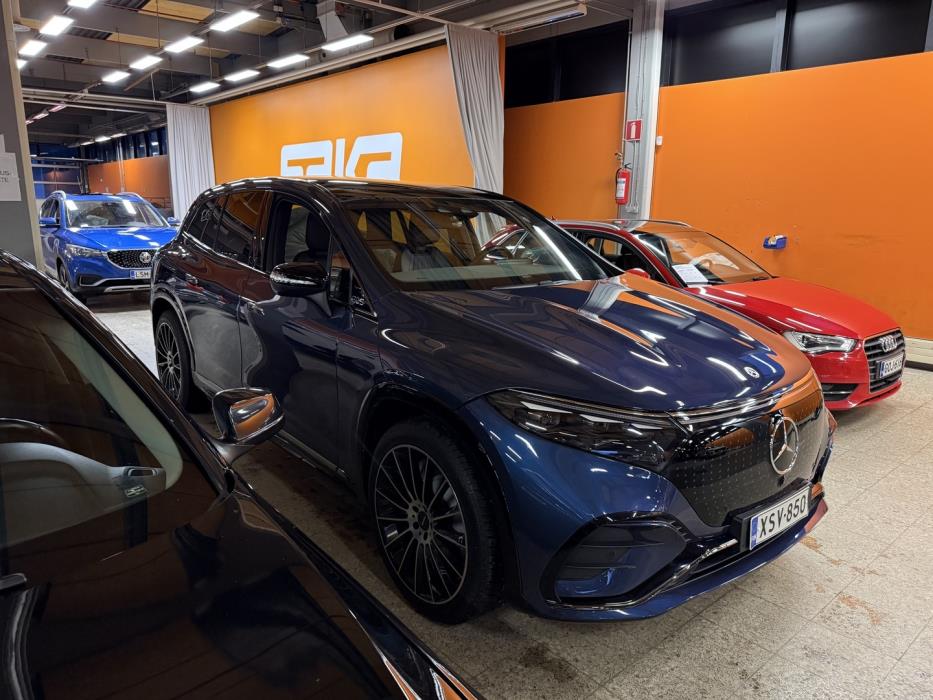 MERCEDES-BENZ EQS SUV 2023