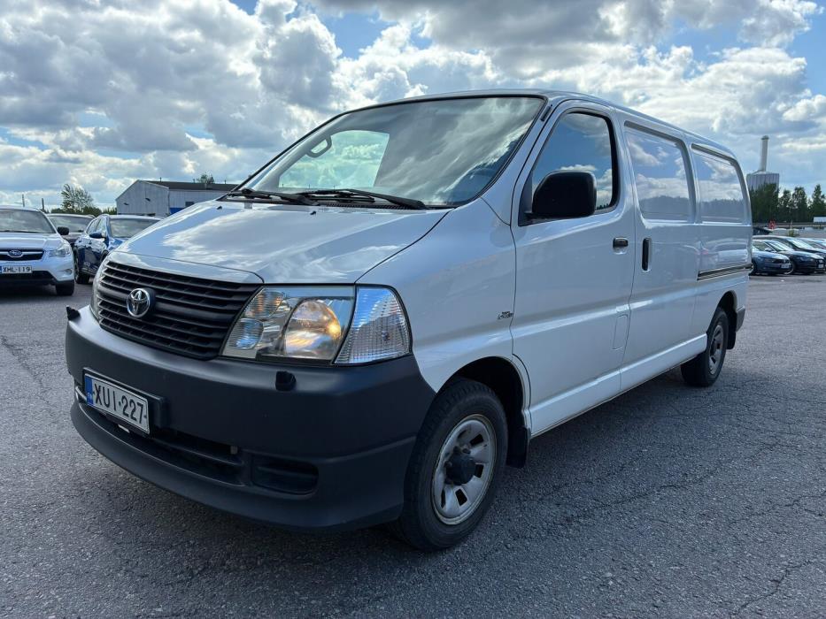 TOYOTA Hiace 2008