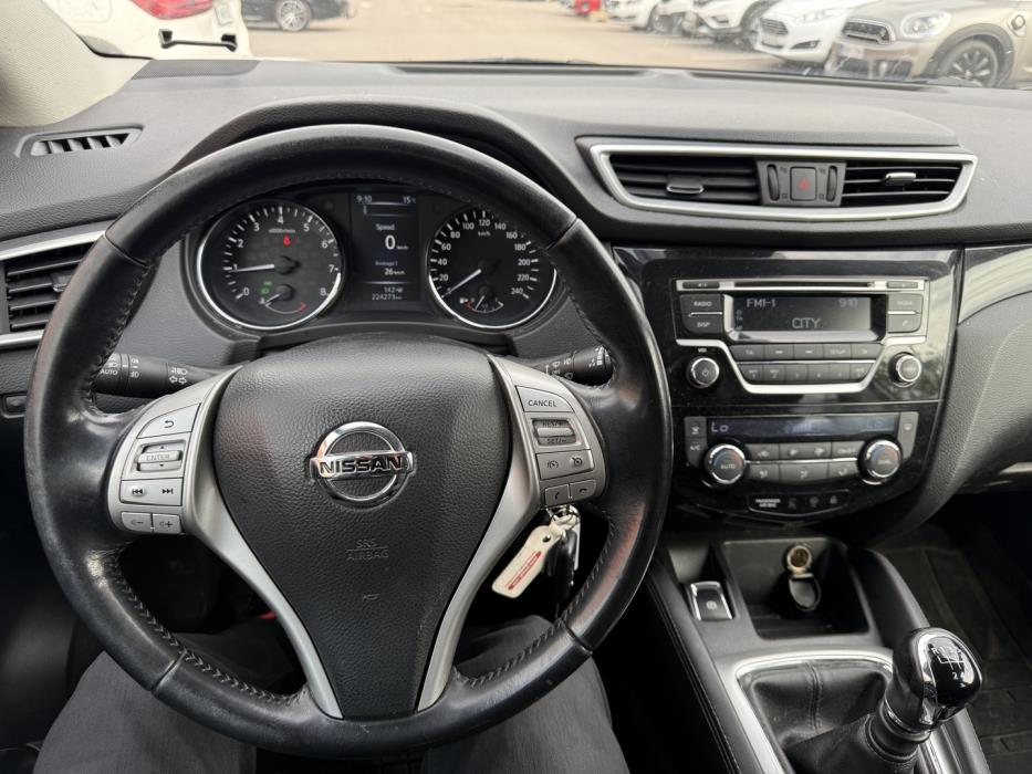 NISSAN Qashqai 2016