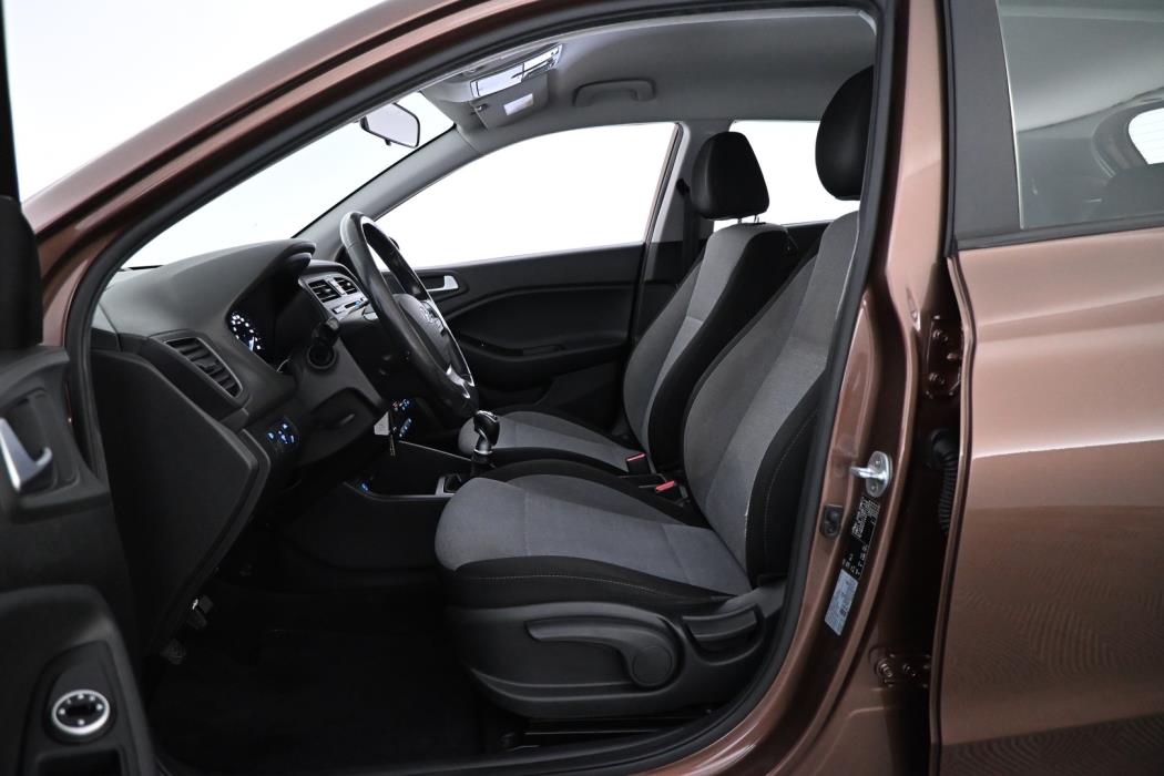 HYUNDAI I20 2016