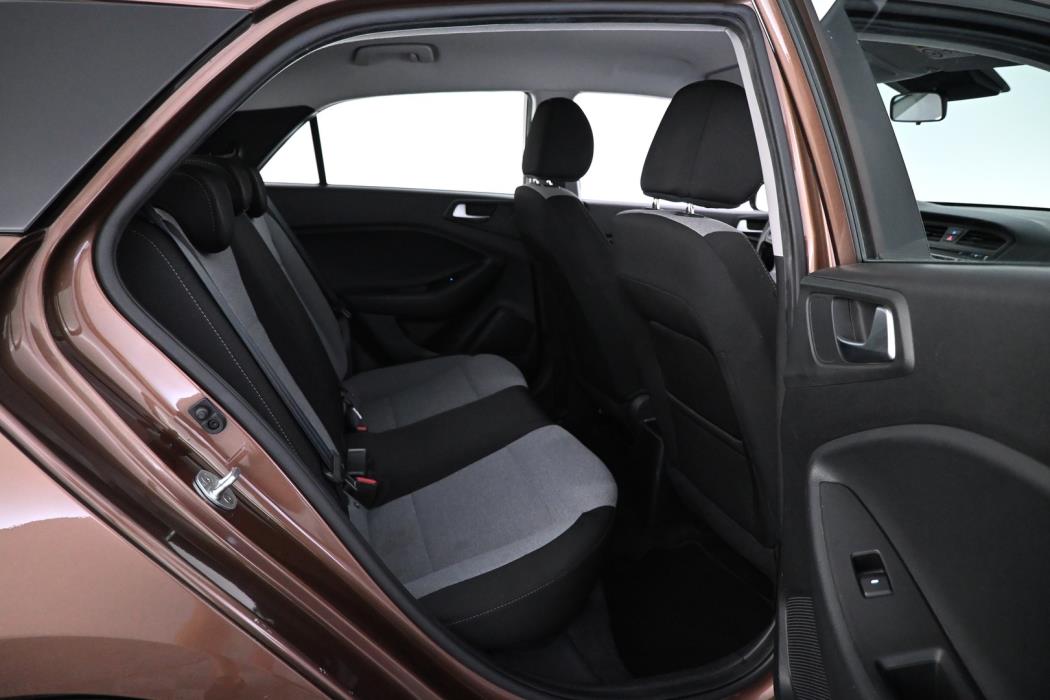 HYUNDAI I20 2016