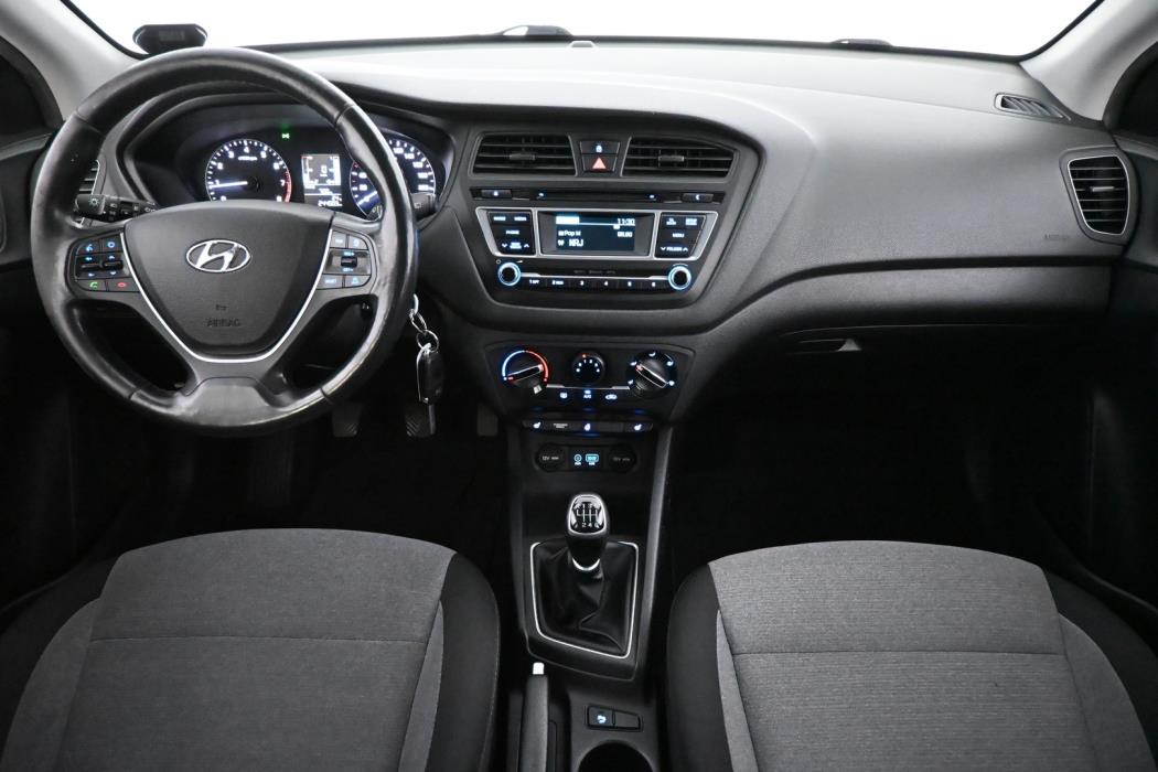 HYUNDAI I20 2016