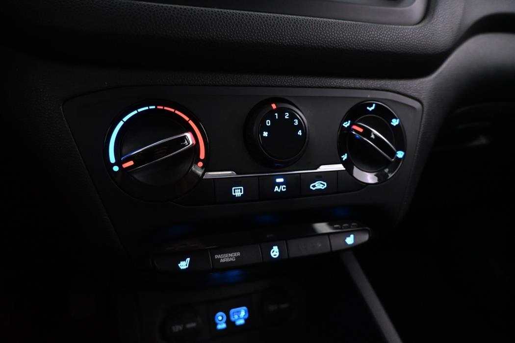 HYUNDAI I20 2016
