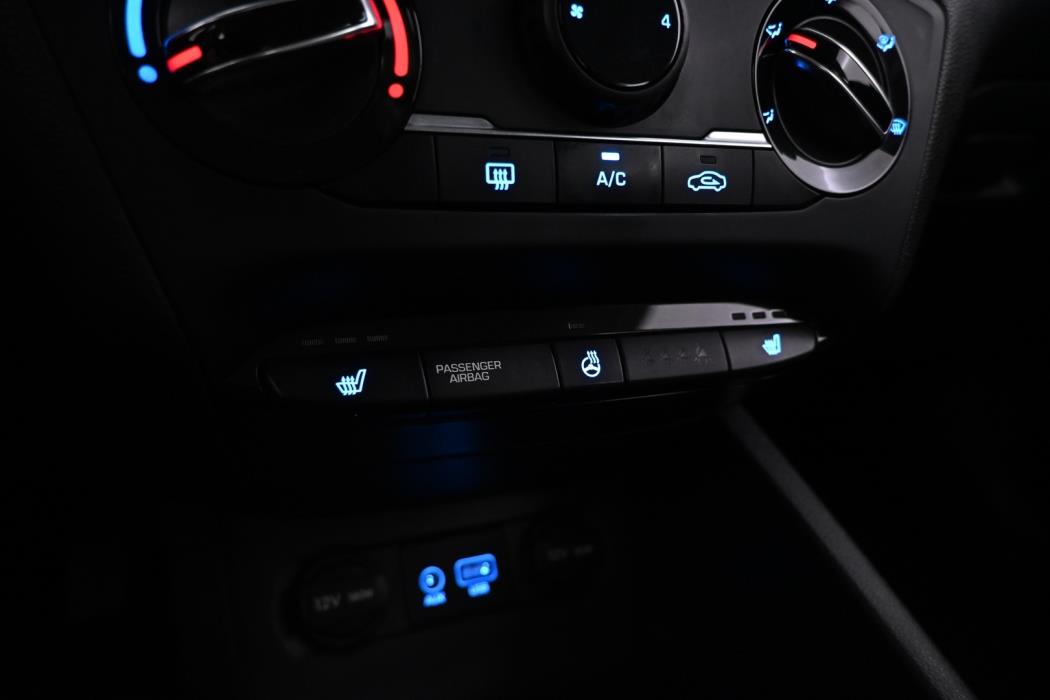 HYUNDAI I20 2016