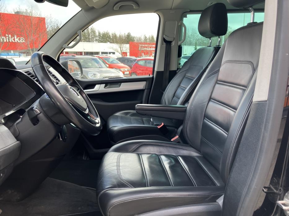 VOLKSWAGEN Multivan 2016