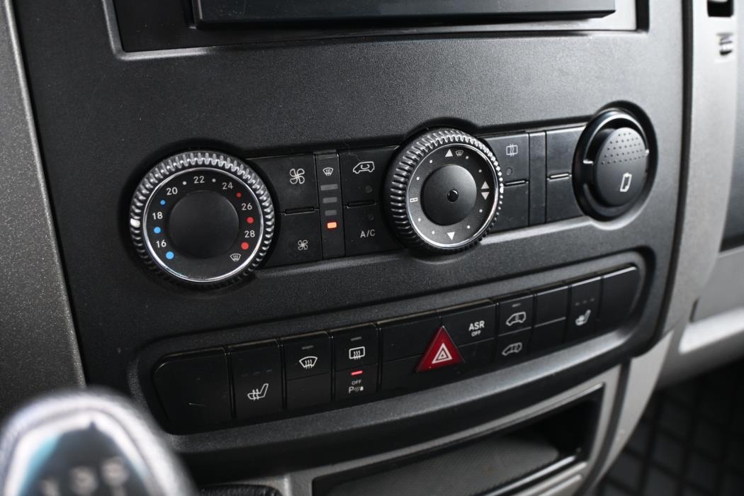 MERCEDES-BENZ Sprinter 2011