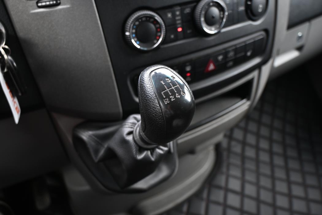 MERCEDES-BENZ Sprinter 2011