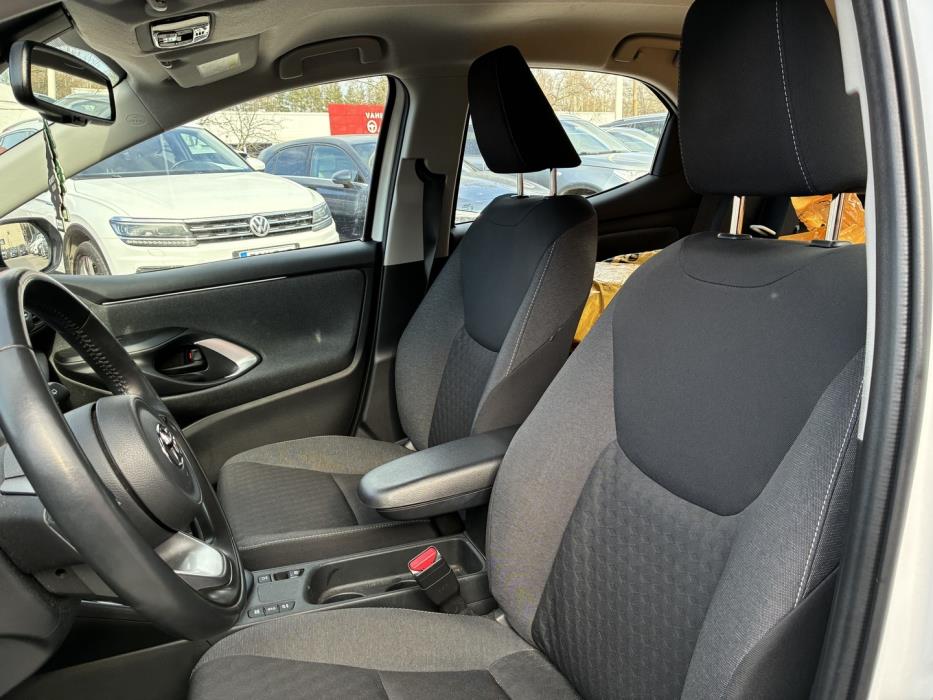 TOYOTA Yaris 2022