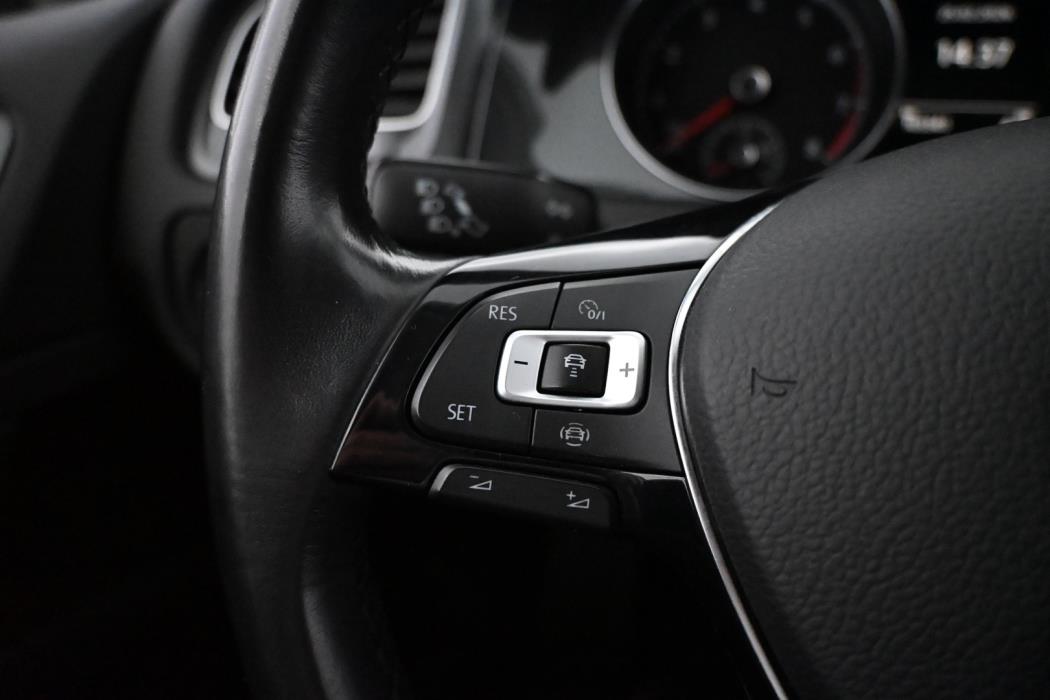 VOLKSWAGEN Golf 2020