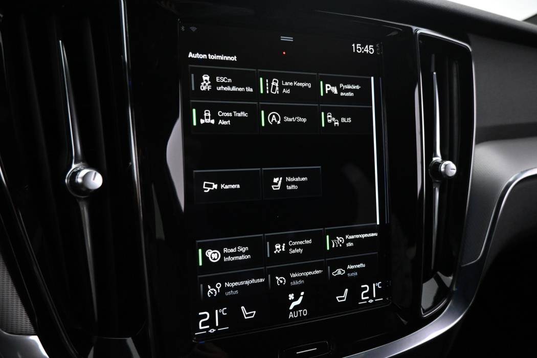 VOLVO V60 2021