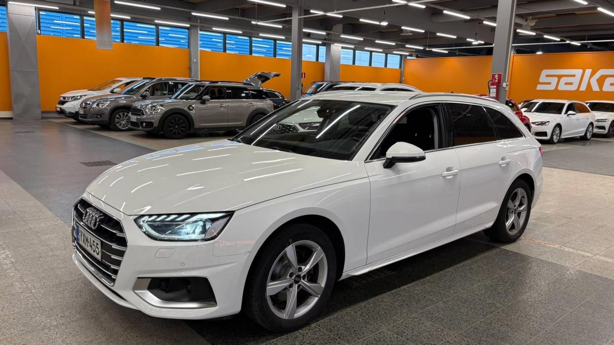 AUDI A4 2021
