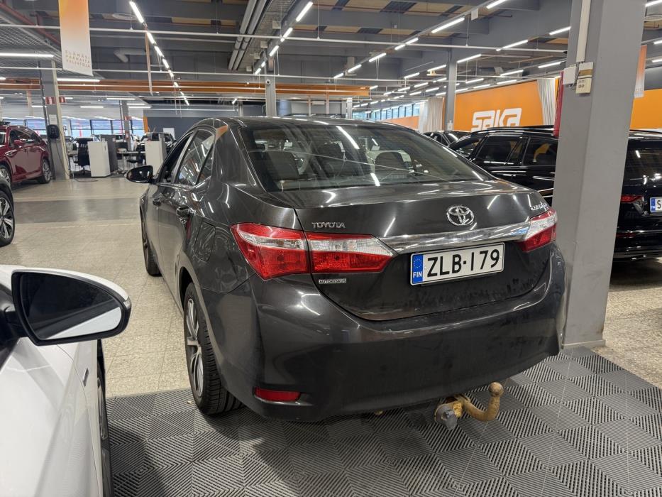 TOYOTA Corolla 2017