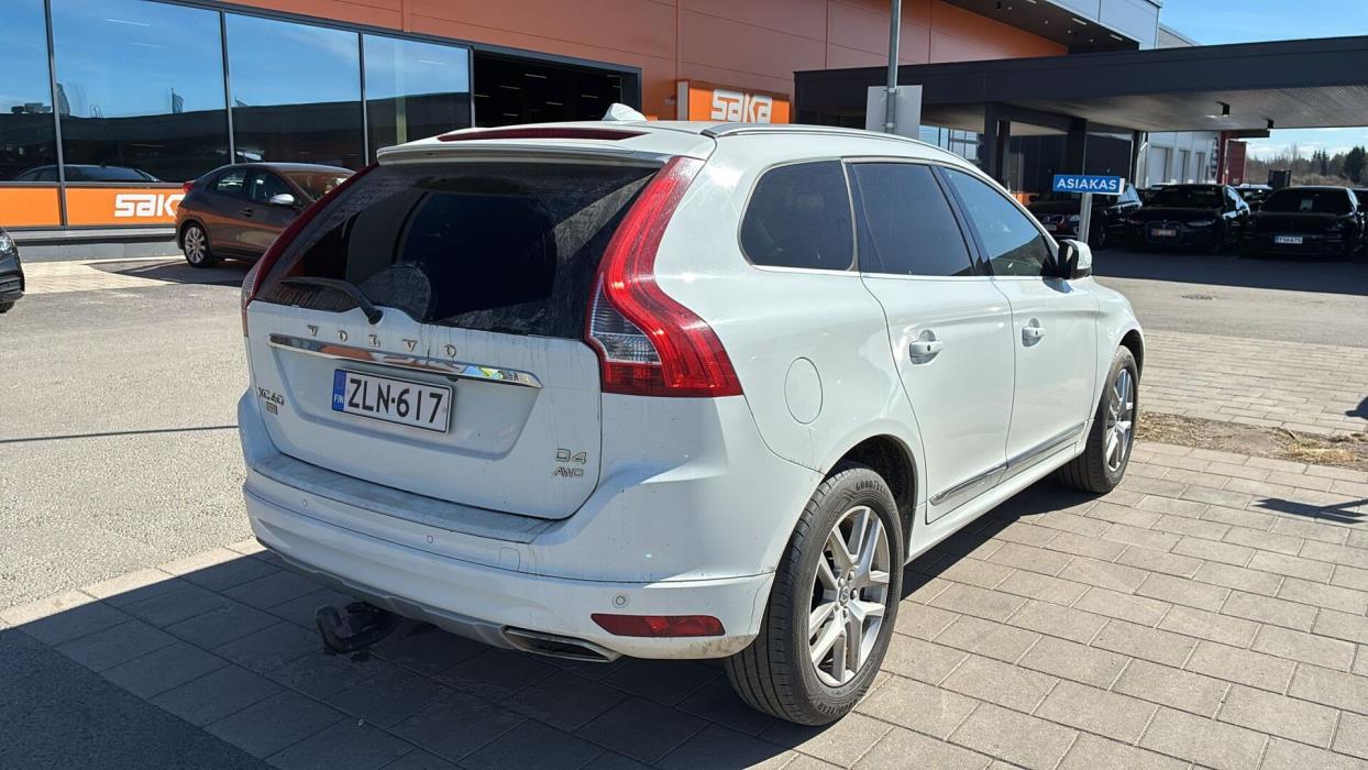 VOLVO XC60 2017
